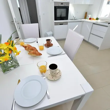 Verita Apartment *