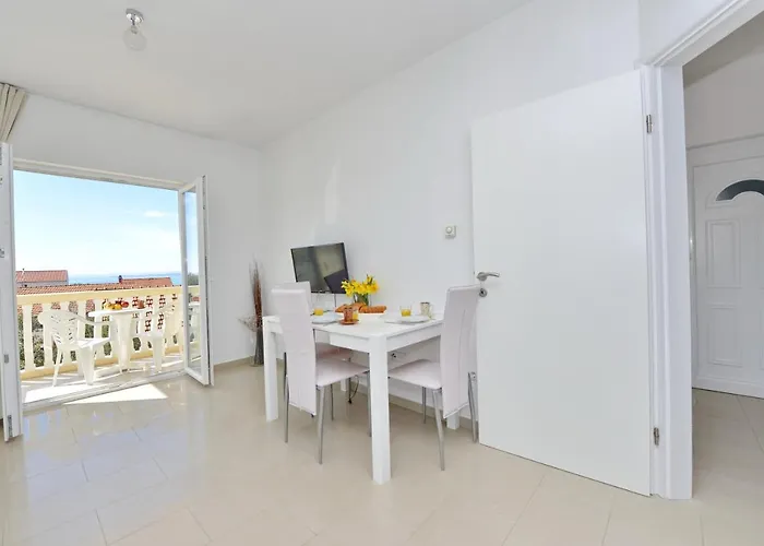 Apartment Verita Pakoštane