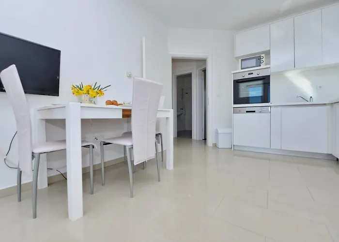 Verita Apartment *